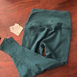 Beyond Yoga Spacedye Out Of Pocket High Waisted Midi Legging